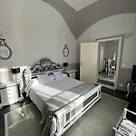 Oda ve Kahvaltı Prestigio Novi Ligure