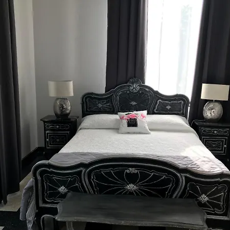 Prestigio فندق مبيت وإفطار *
