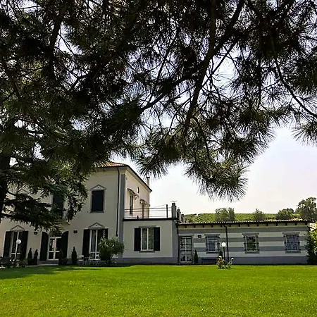 Prestigio Bed & Breakfast 4*