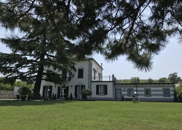 Prestigio Oda ve Kahvaltı 4*